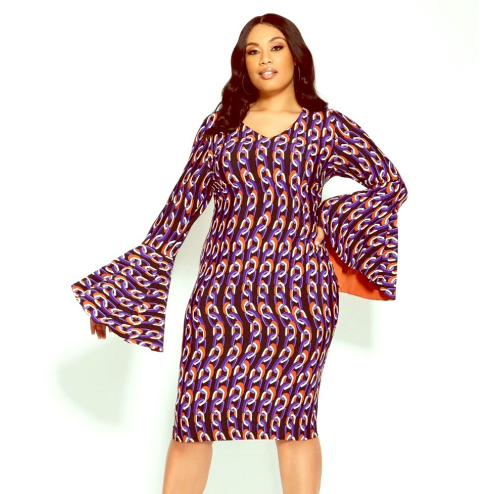 BELL SLEEVE CHAIN PRINT DRESS